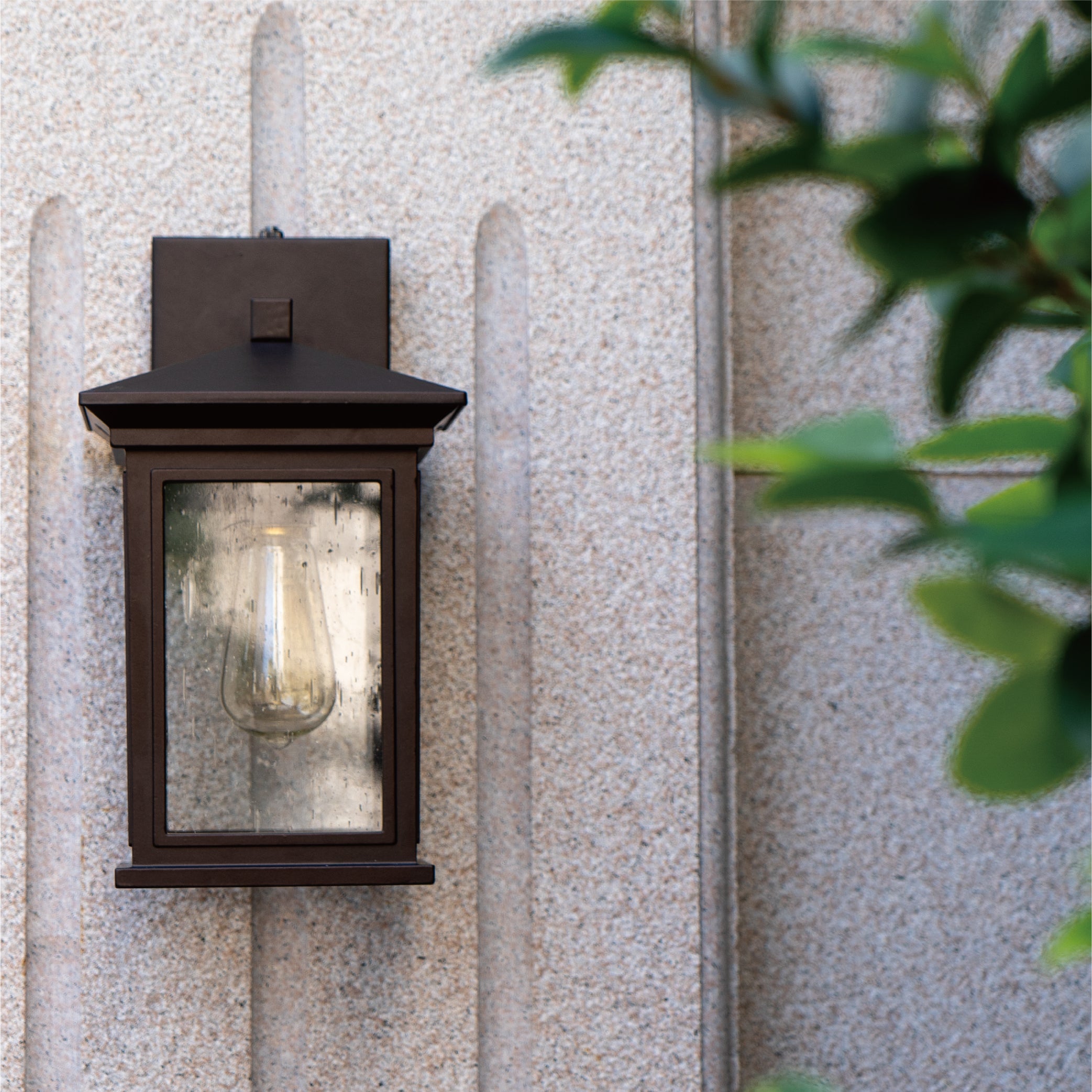 Outdoor Wall Light with Photocell Sensor CG002